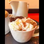 Chocolate cremoso 220ml y Chantilly