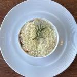 Escondidinho de mandioca e carne