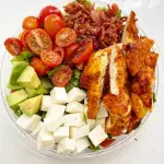 Ensalada pollo paprika
