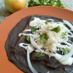 Enfrijoladas de Choriqueso