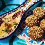 HUMMUS CON FALAFEL