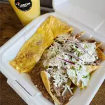 HUEVOS CON CHILAQUILES