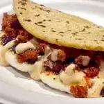 (GM)Quesadilla de Choriqueso