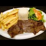 Ejecutivo Con Carne de Res