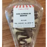 Fatia de Brownie Cakes da Cah