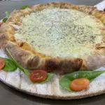 Pão de Alho com Borda de Linguiça