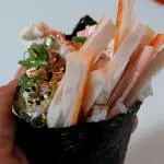temaki salmao Kani