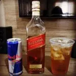 DOSE RED LABEL C/ RED BULL 700ml