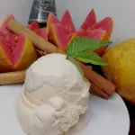 HELADO DE GUAYABA ROSA CON CANELA