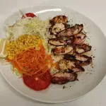 Chipiriones con ensalada
