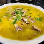 SOPA DE POLLO CON BUCHE 猪肚鸡煲