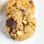 Galletas pistacho, cardamomo y choco
