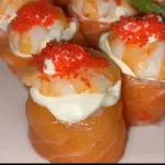 (04) YORU SALMÃO COM  CAMARÃO E OVAS