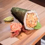 Temaki sake