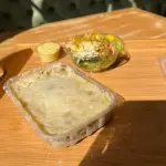 ESCONDIDINHO COM SALADA