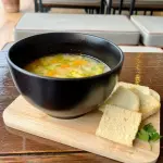 Caldo frango, cenoura e batata-doce