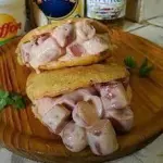 AREPA CON SALCHICHA AHUMADA