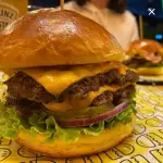HAMBURGUESA HAWAIANA SOLA