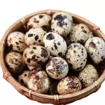 一盒鹌鹑蛋 huevos de codorniz
