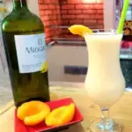 PESSEGO C/ VINHO.
