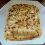 Lasaña boloñesa tocino petite