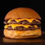 BURGER DUPLO + FRITIS+ BEBID