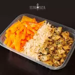 *Cubinhos de frango ao pesto c/...