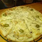 pizza fugazzeta
