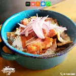 CHILAQUILES CON CHULETA