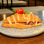 Croissant de costela desfiada