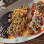 Huevos con Tocino