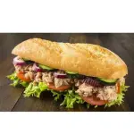 Bocadillo vegetal de atún
