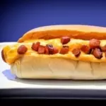 Pancho con chedar y Panceta