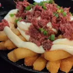 Mandioca Frita c/ carne seca