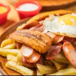 Salchipapa a la Cubana