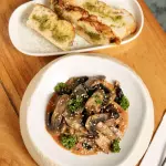 Champiñones al ajillo