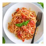 SPAGHETTI POMODORO E POLPETTA