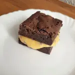 BROWNIE COM MARACUJÁ