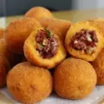 BOLINHOS DE ABÓBORA C/ CARNE SECA