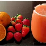 Suco de laranja com Morango