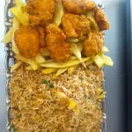 Combo de chaufa y chicharrón