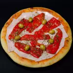 Muzzarella con jamón y morrón