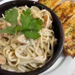 Tallarines con salmon a la crema