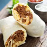 Burrito huevo con chorizo
