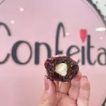 BOMBOM DE TÂMARA COM CHOCOLATE PRETO