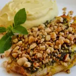 Filé de tilápia ao pesto com purê