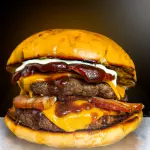 Duplo Burguer Bacon  Mike Ehrmantrau