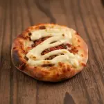 Esfiha de Bacon com catupiry