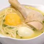 Caldo de gallina
