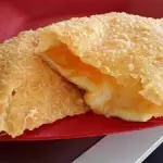 Pastel Três queijos